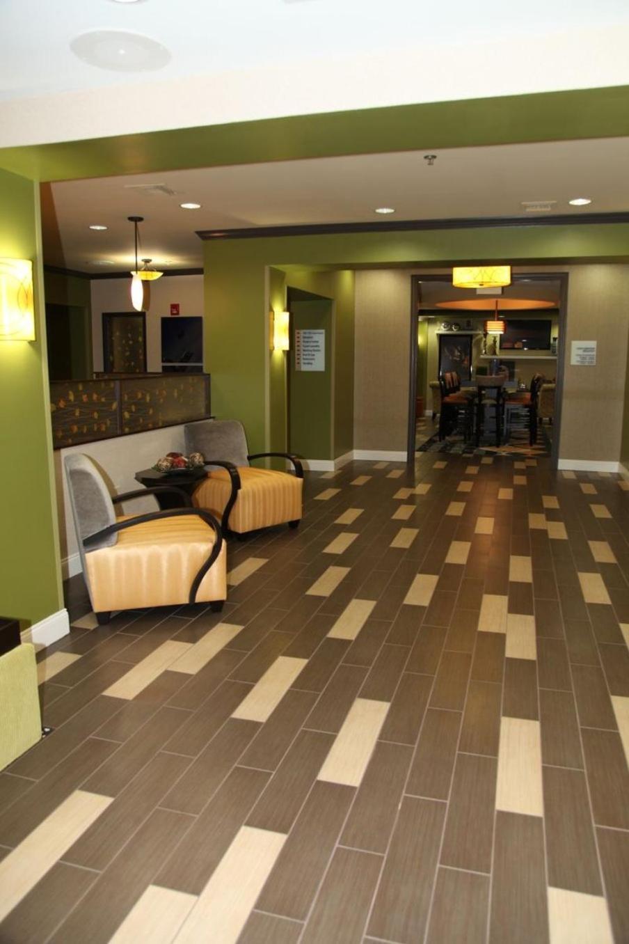 Holiday Inn Express & Suites - Huntsville Airport By Ihg Madison Kültér fotó