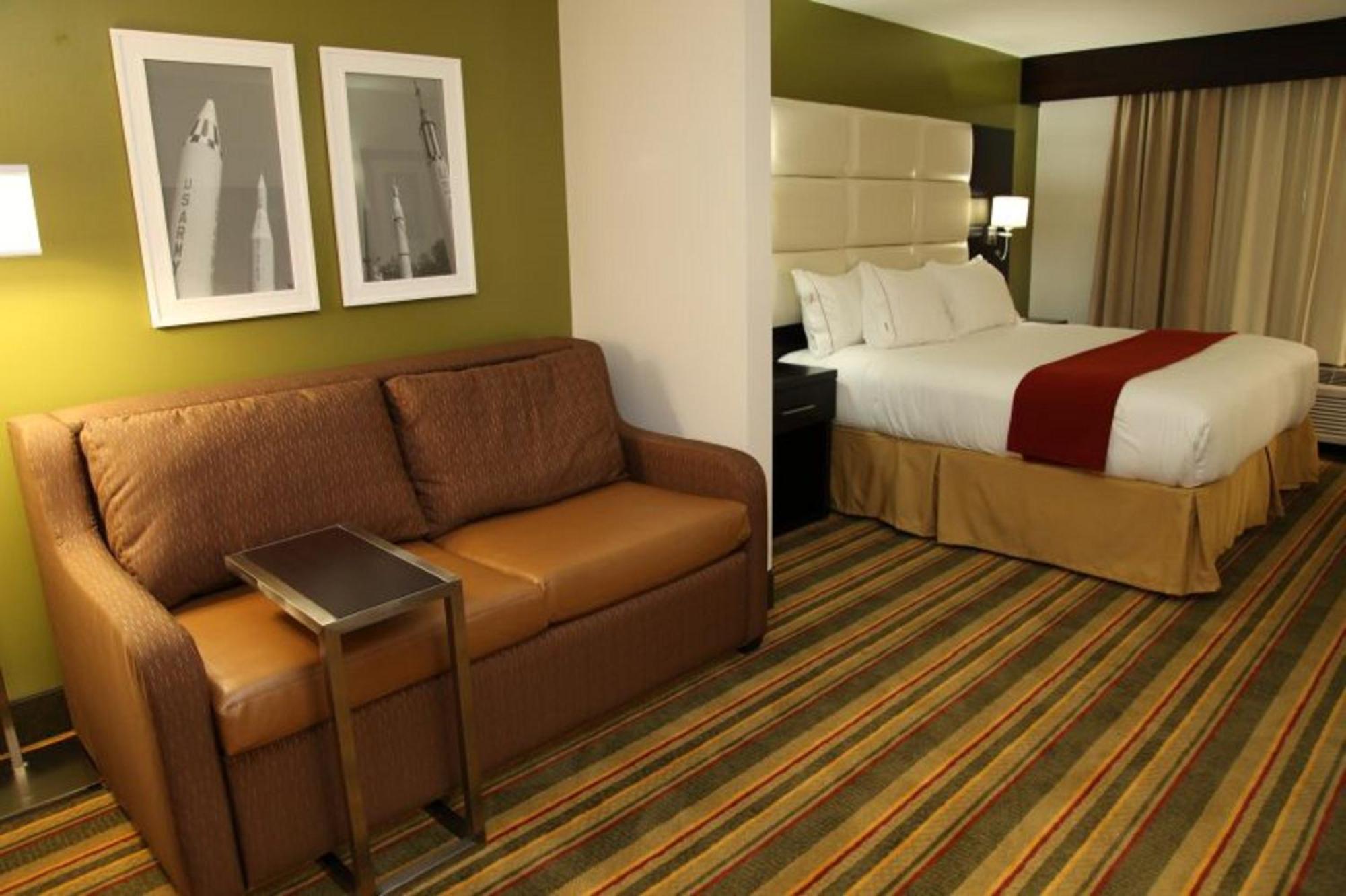 Holiday Inn Express & Suites - Huntsville Airport By Ihg Madison Kültér fotó