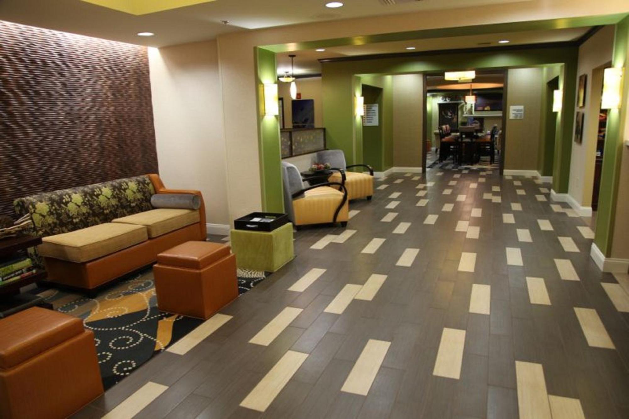 Holiday Inn Express & Suites - Huntsville Airport By Ihg Madison Kültér fotó